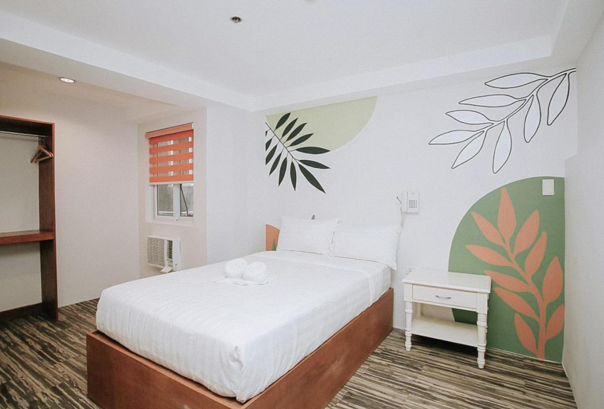 Lea Robert Hotel Angeles Pampanga By Reddoorz المظهر الخارجي الصورة